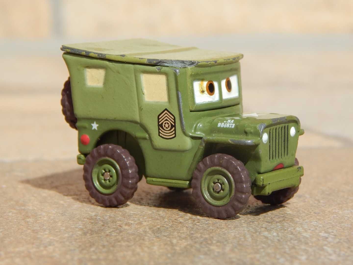 Jucarie masina militara Jeep Willys Sarge seria Cars uzata metalica