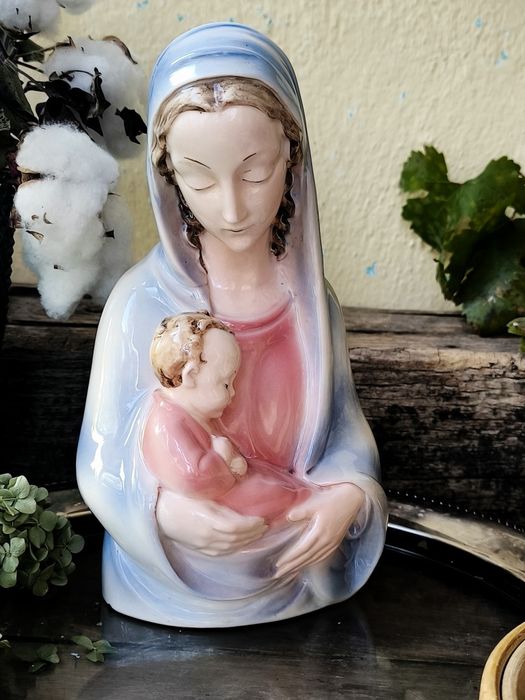 Порцеланова фигура Hertwig & Co