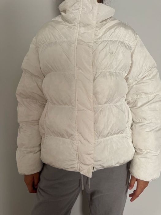 Женская куртка Адидас