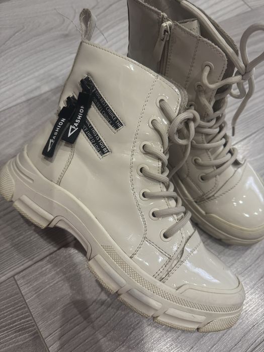 Сапоги демисезонные  на девочку