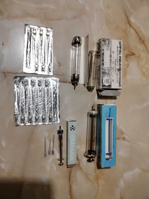 Шприц медицинский стеклянный многоразовый