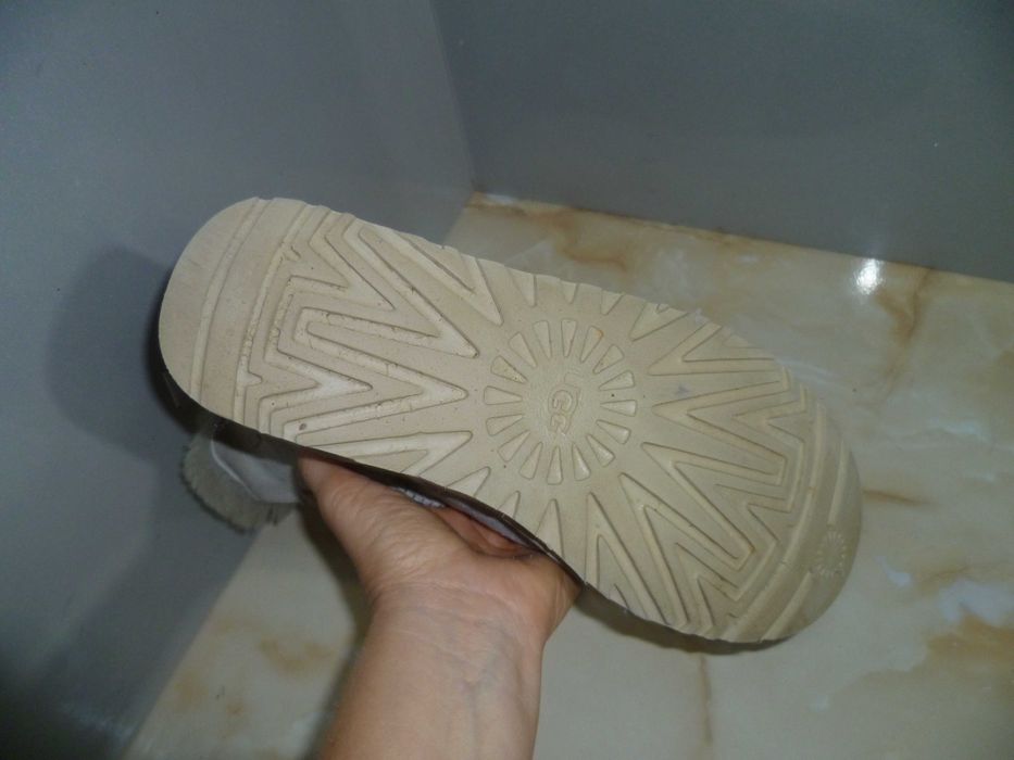 UGG оригинални ботуши №38