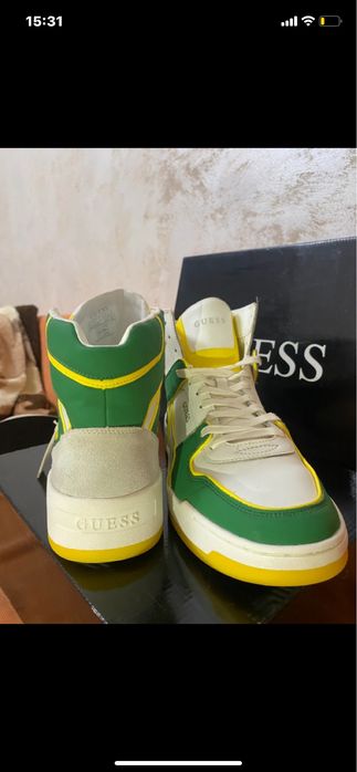 Adidași guess marimea 43noi