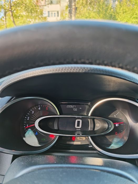 Vând Renault Clio IV