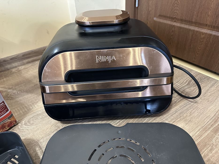 Грил и фритюрник с горещ въздух NINJA Foodi MAX Air fryer