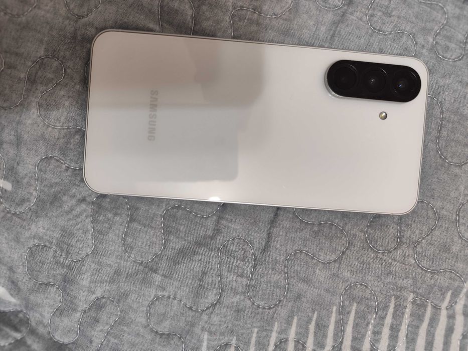 Vand  Samsung A56 5g -stocare 12/256GB