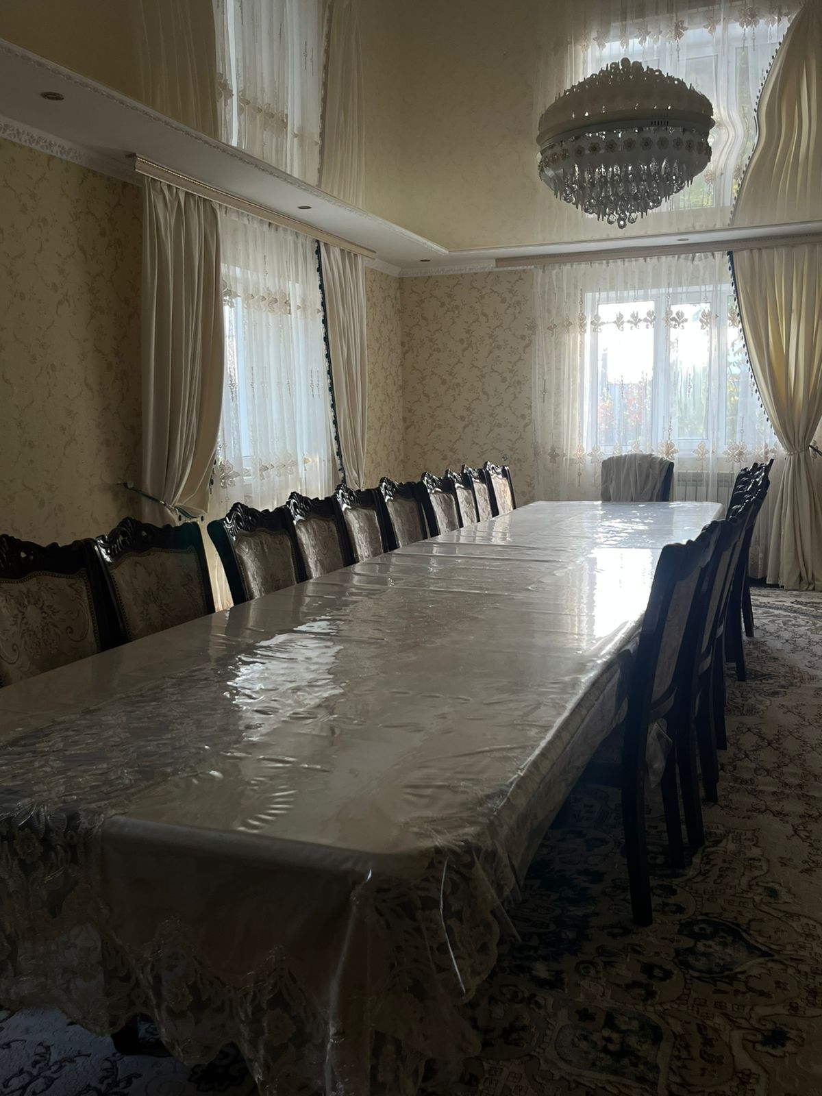 Продам Стол и Стулья