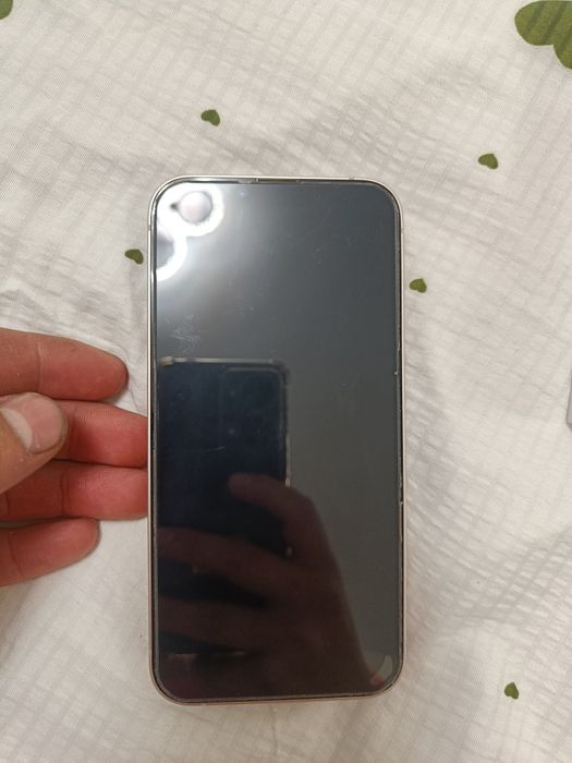 iPhone 13, 256 ГБ

Телефон в идеальном