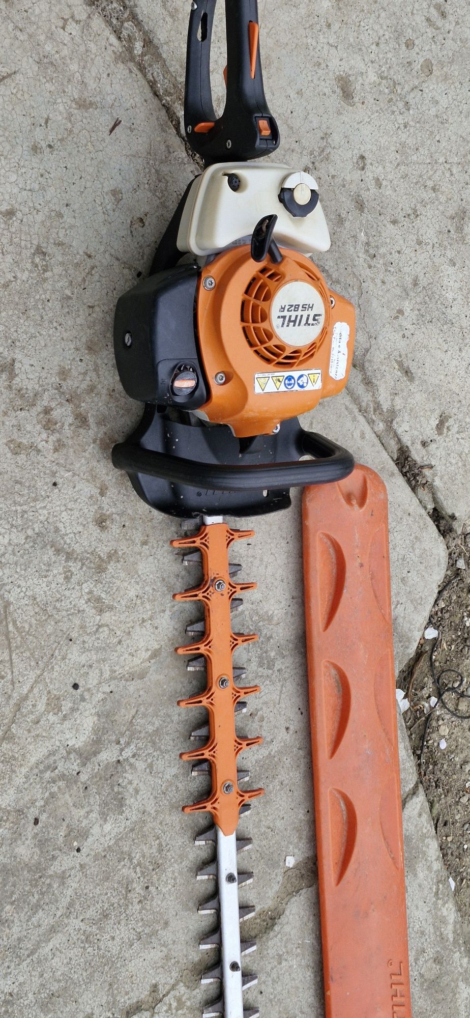 Motofoarfeca sthil hs82