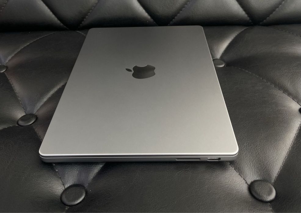 MacBook Pro M3 14-inch 2023 года в идеальном состояние