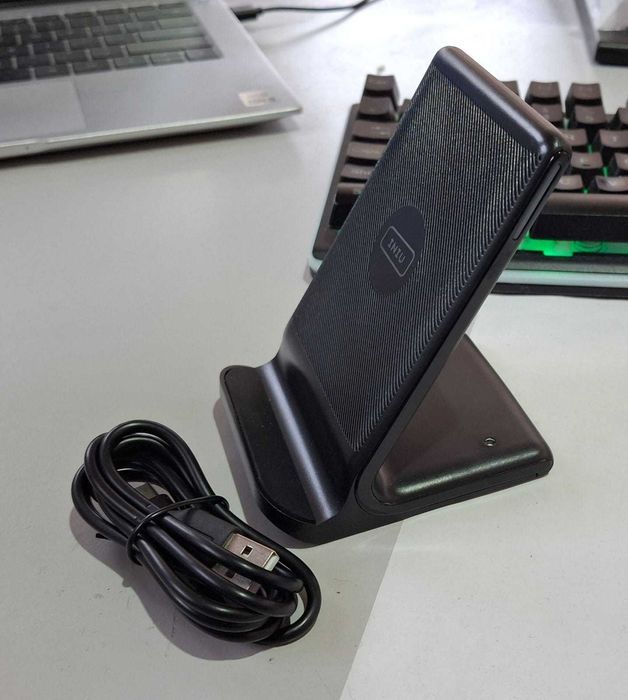 Incarcator wireless INIU 15W, stativ