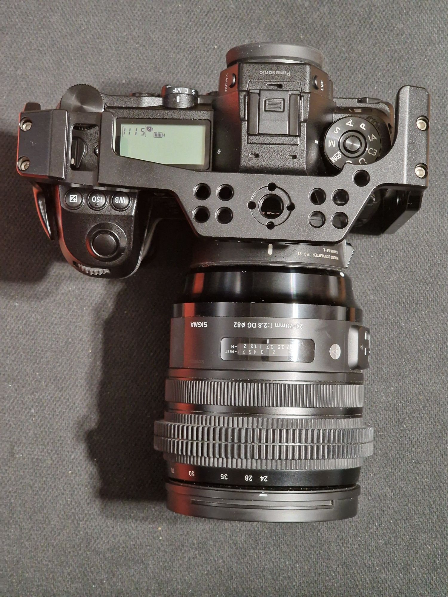 Panasonic Lumix S1 + adapter sigma EF