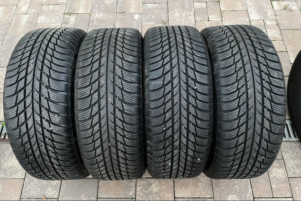 4 Anvelope Bridgestone 215 65 17 Dot 2023 profil 7mm