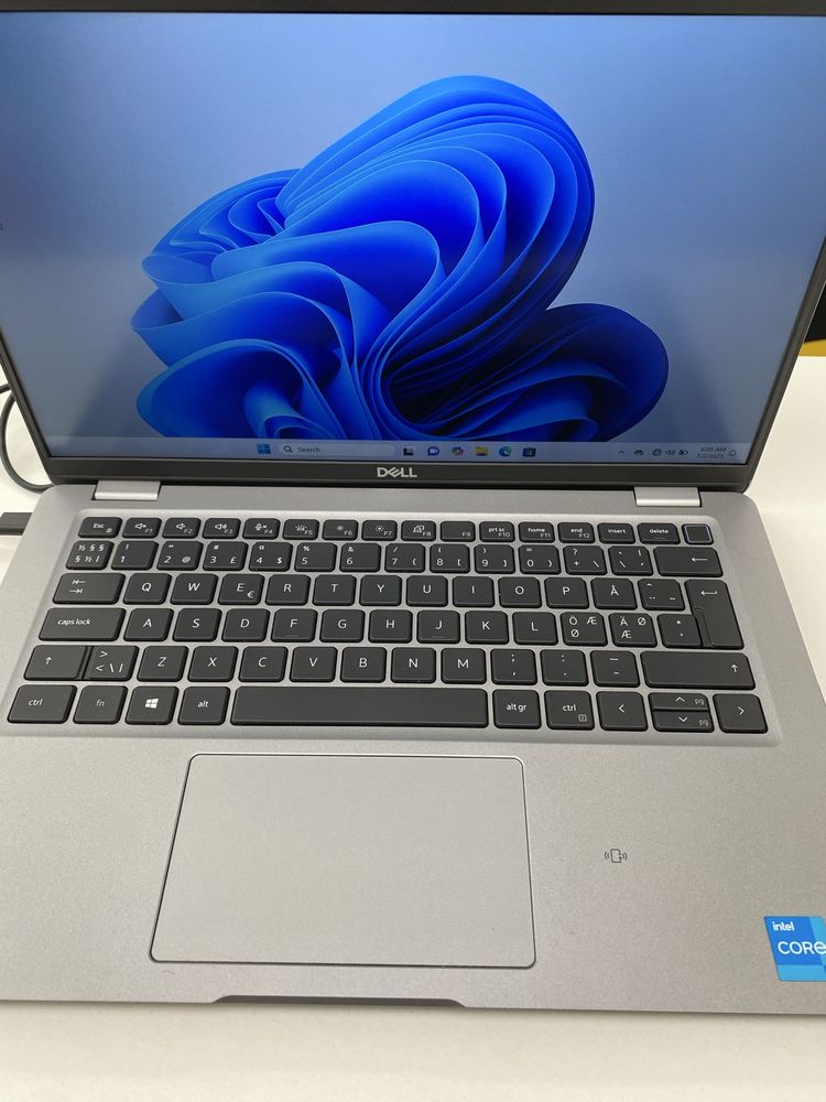 Продавам лаптоп Dell