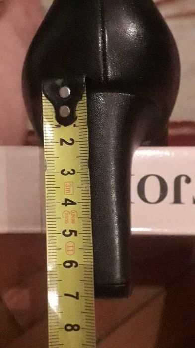 Pantofi din piele neagra pentru dama