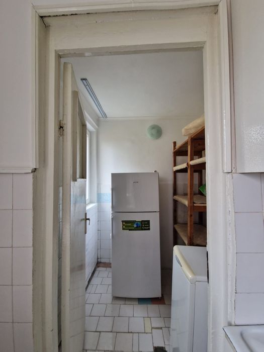 Chirie apartament cu 2 camere, decomandat, 250€