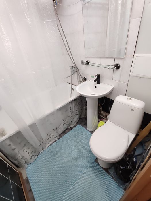 Продается 2-комн (1-49, 2 эт)