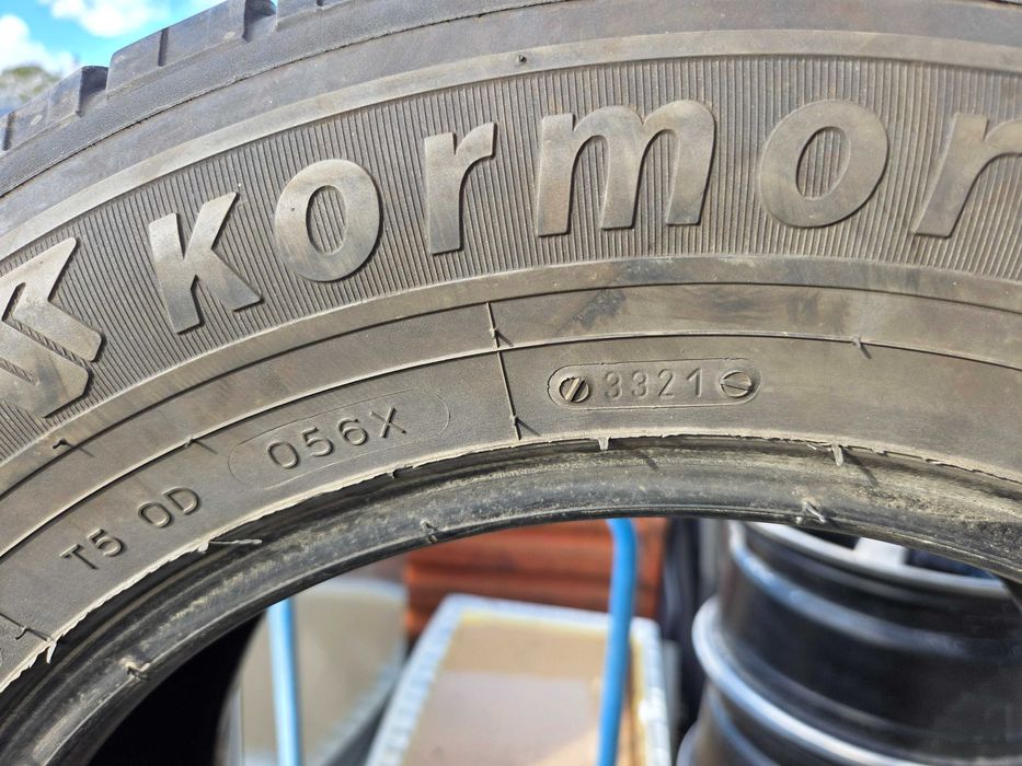 Зимни бусови гуми 16 цола