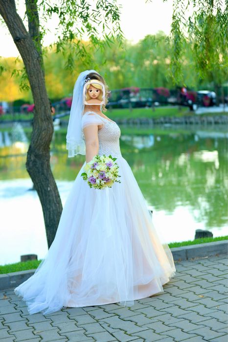 Vând Rochie de mireasă