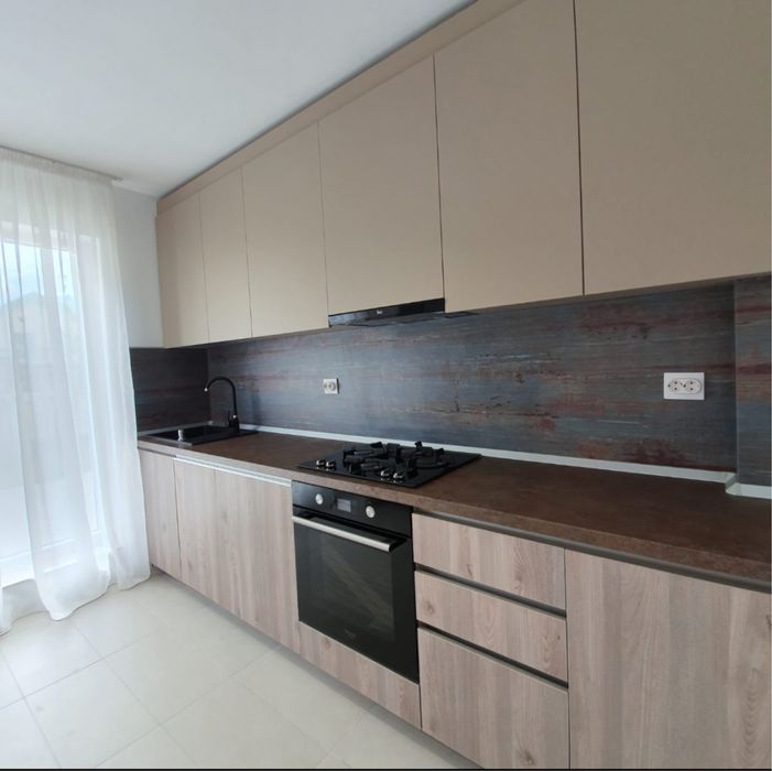 Cosmopolis Parter 2 Cam + Gradina