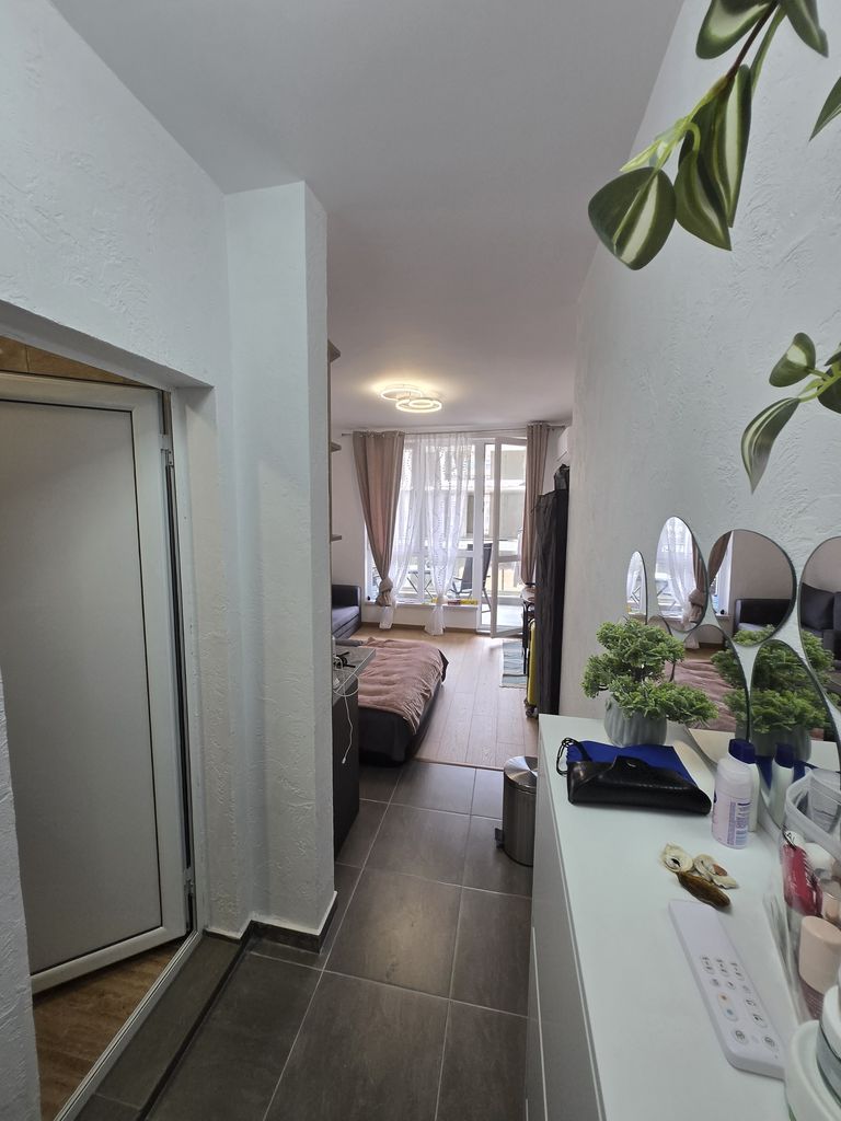 Продава се Едностаен апартамент в к.к. Слънчев бряг - 32 кв.м за 1497 €/кв.м - Снимка #2