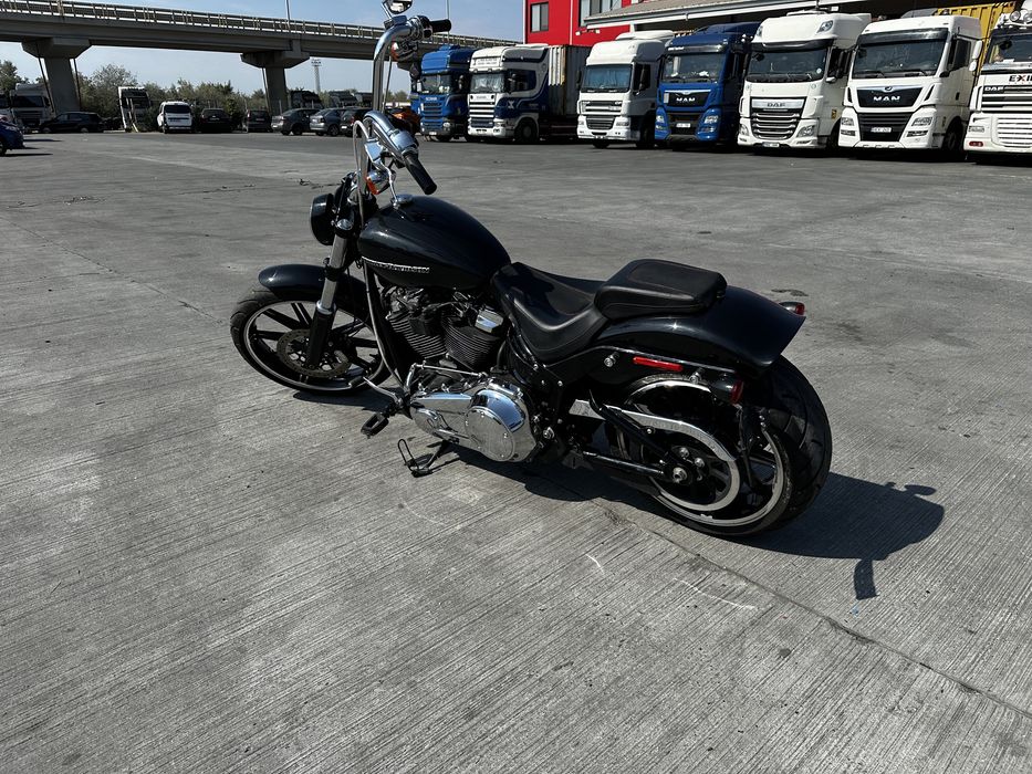 2018 Harley-Davidson Breakout FXBR