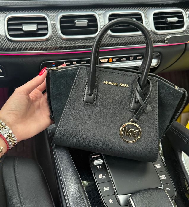 Нова оригинална чанта Michael Kors