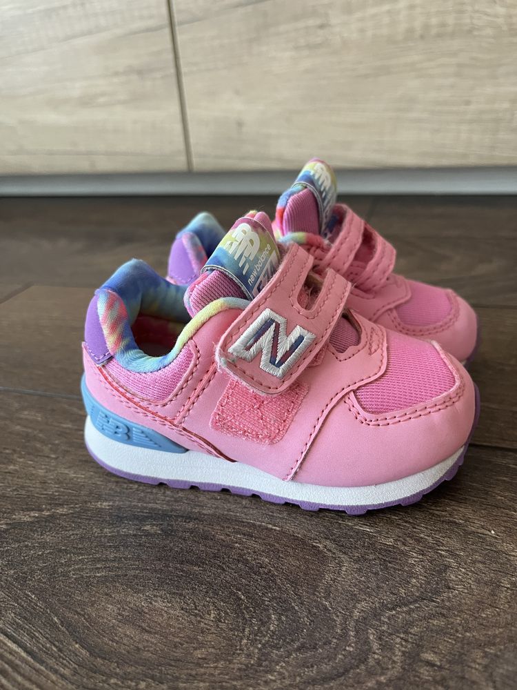 Маратонки New Balance за момиче