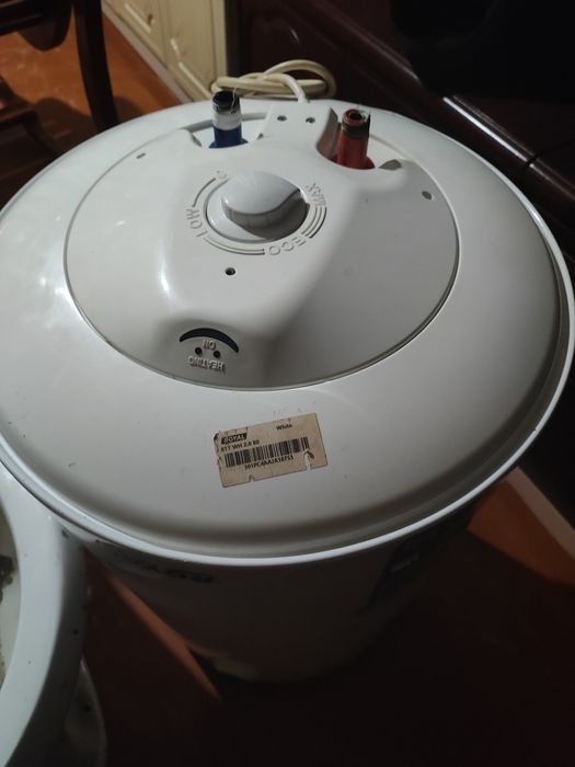 Продам Аристон 80л.