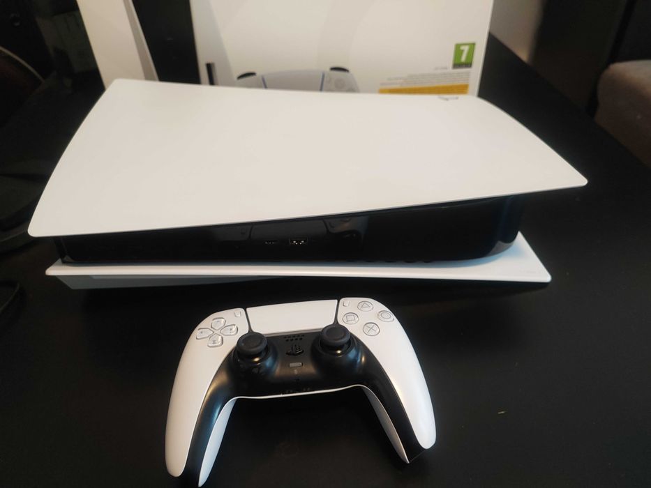 PlayStation 5 - PS5