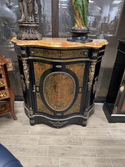 Comoda deosebita din lemn masiv stil boulle cu ornamente bronz,marmura