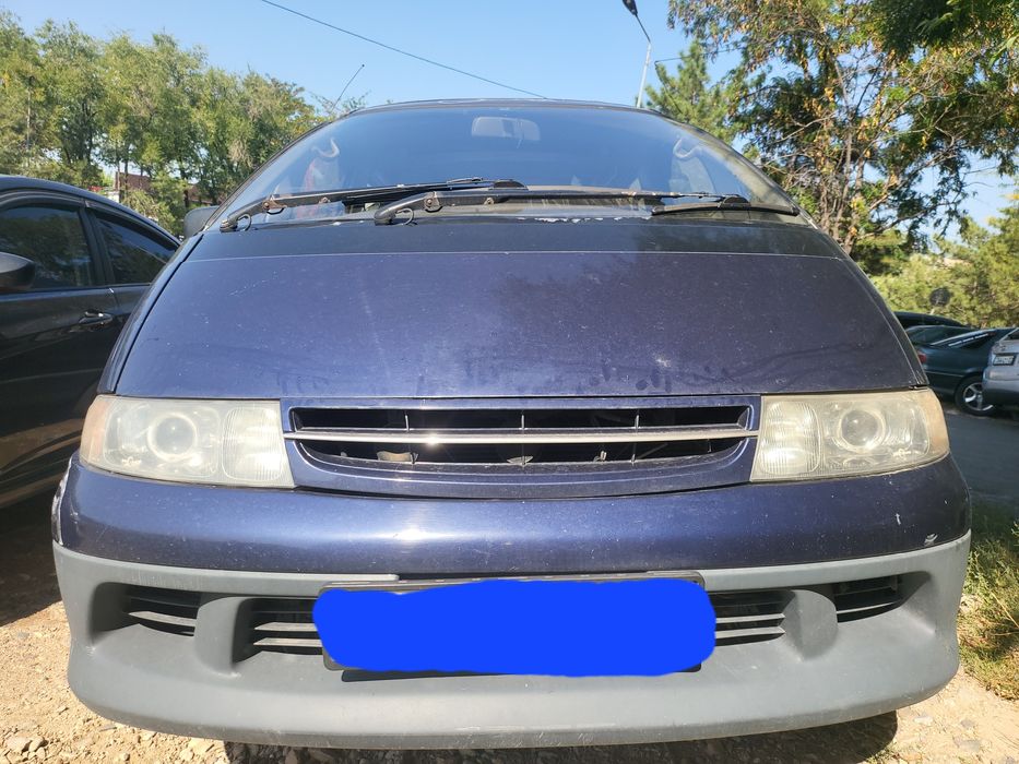 Toyota Lusida фары