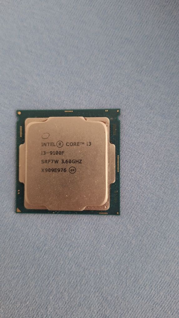 Rami 8gb ,procesor i3 9100f,coler artic AMD,intel