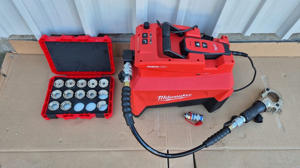 Pompa hidraulica Milwauckee M18 fuel brushless onekey presa