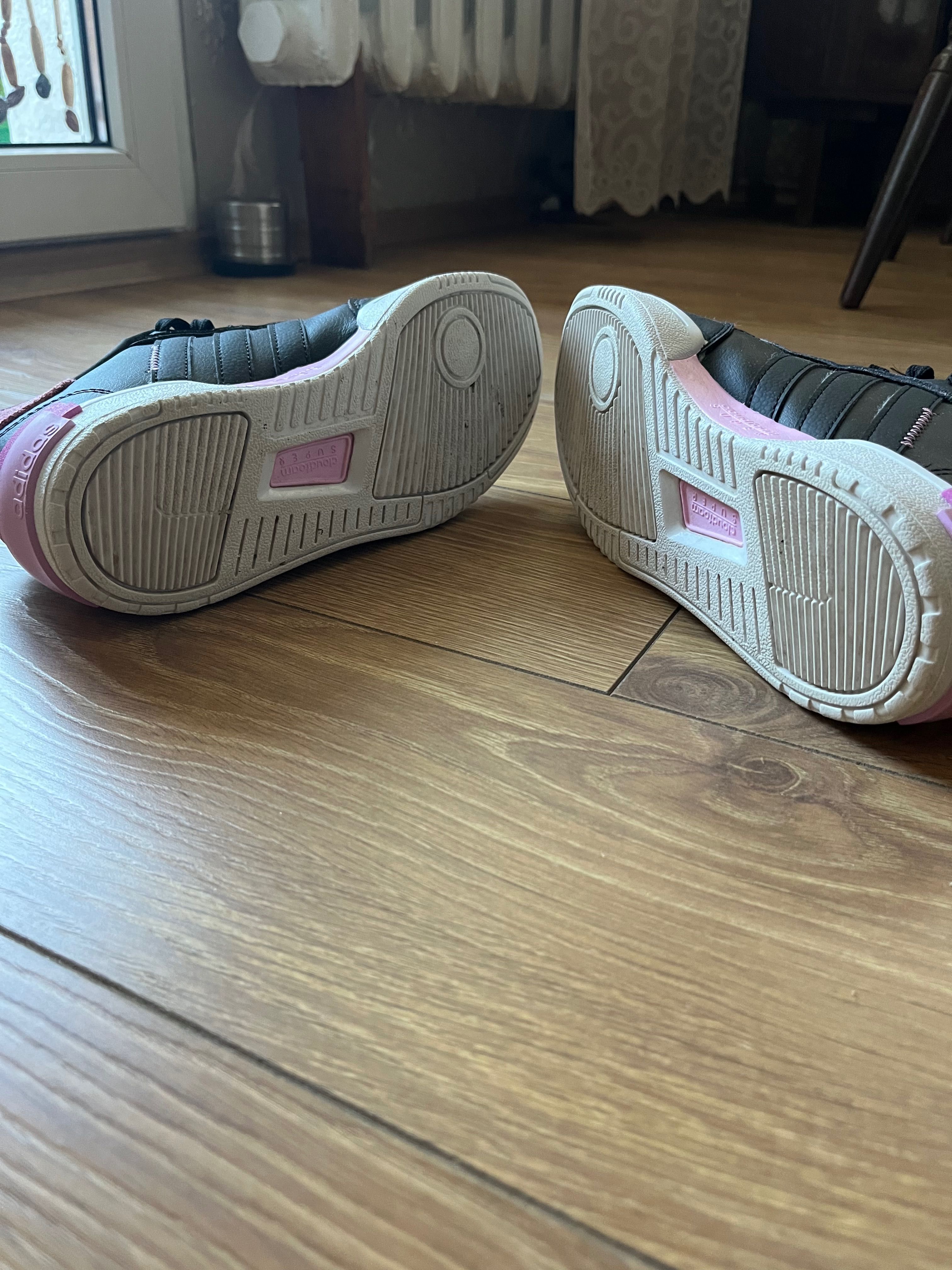 Обувки Adidas Cloadfoam Super 37.5