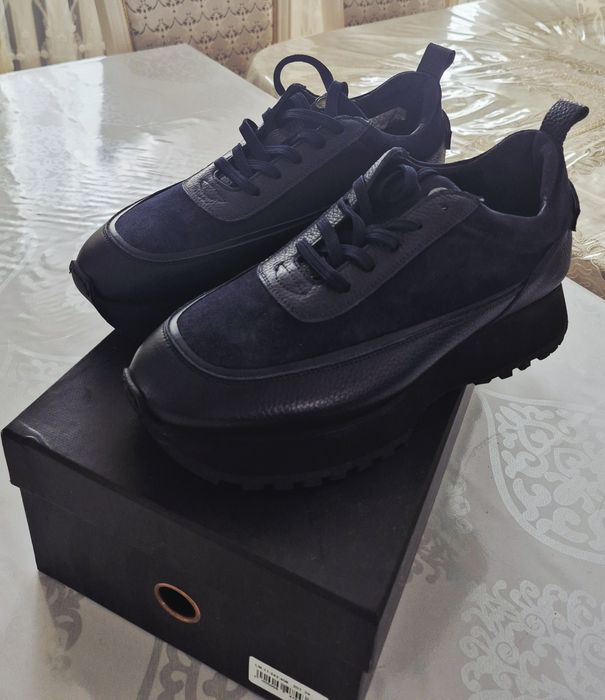 Кожанные кроссовки