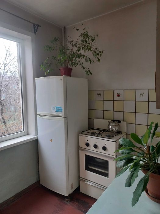 Газовую плиту 2х комфорочную с духовкой отдам