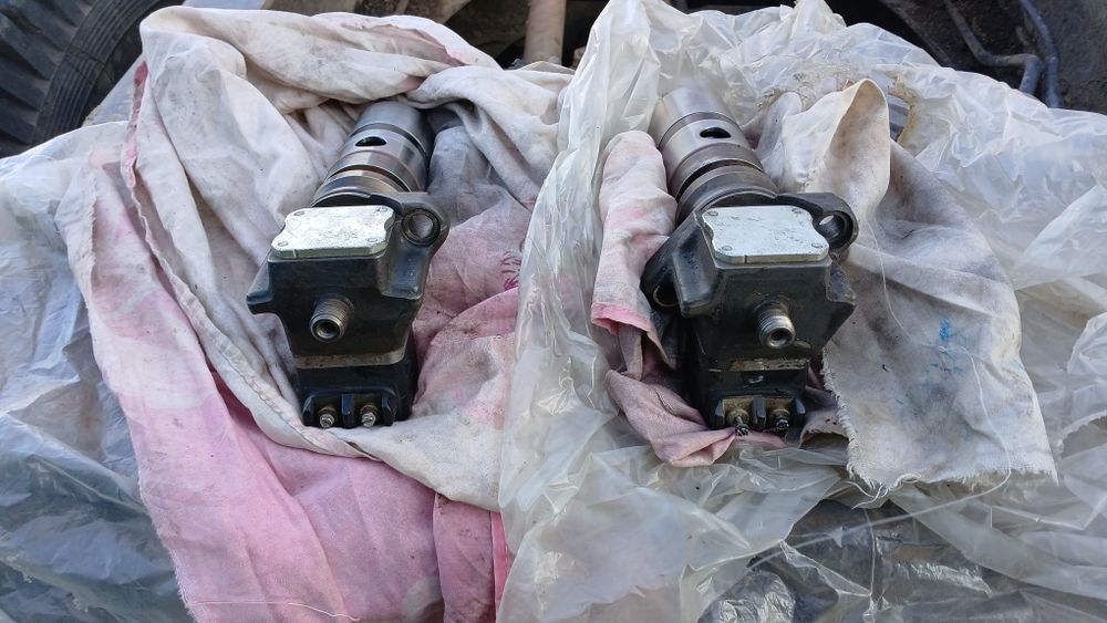 Запчасти на мерседес актрос 96г.в