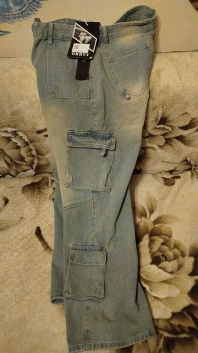 продам новые джинсы Карго