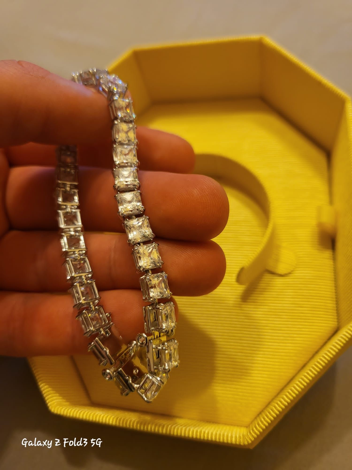 SWAROVSKI   гривна
