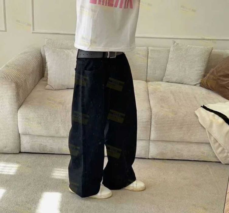 Blugi tip londonez blazat
