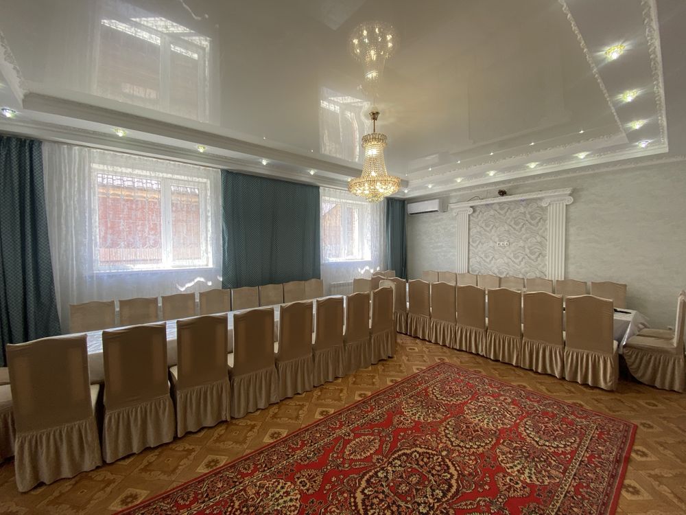 Чехлы для стульев почти новый