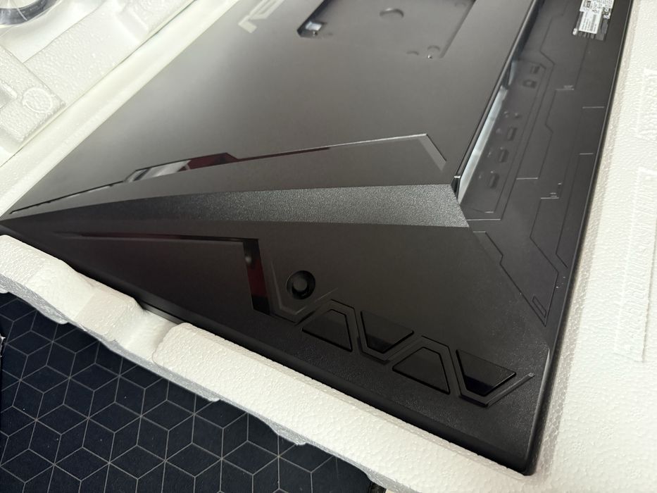 Monitor Gaming LED IPS ASUS TUF 27", QHD, 180Hz, 1ms, 1440p, HDR
