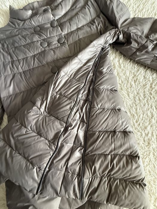 Легкая куртка наполнитель натуральный пух б/у