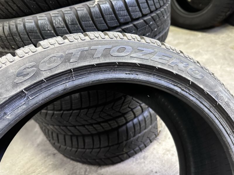 225/40/18 PIRELLI 4бр