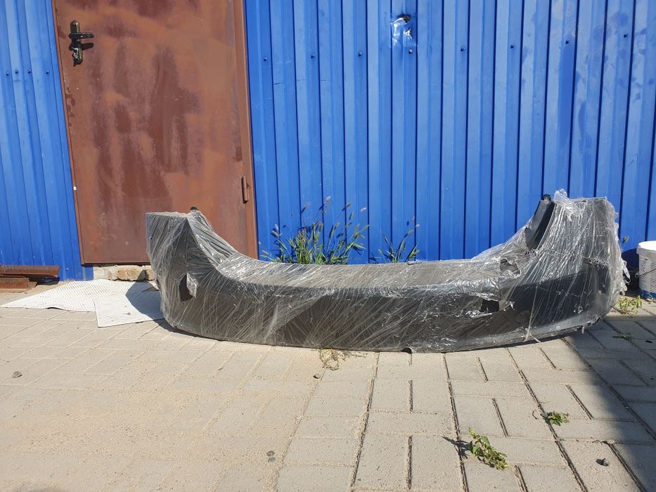 Продам бампер новый