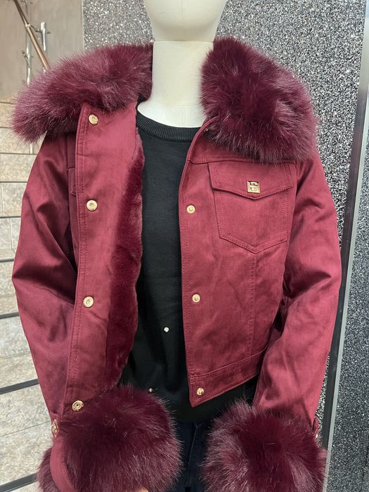 Дамско яке със свалящ се пух