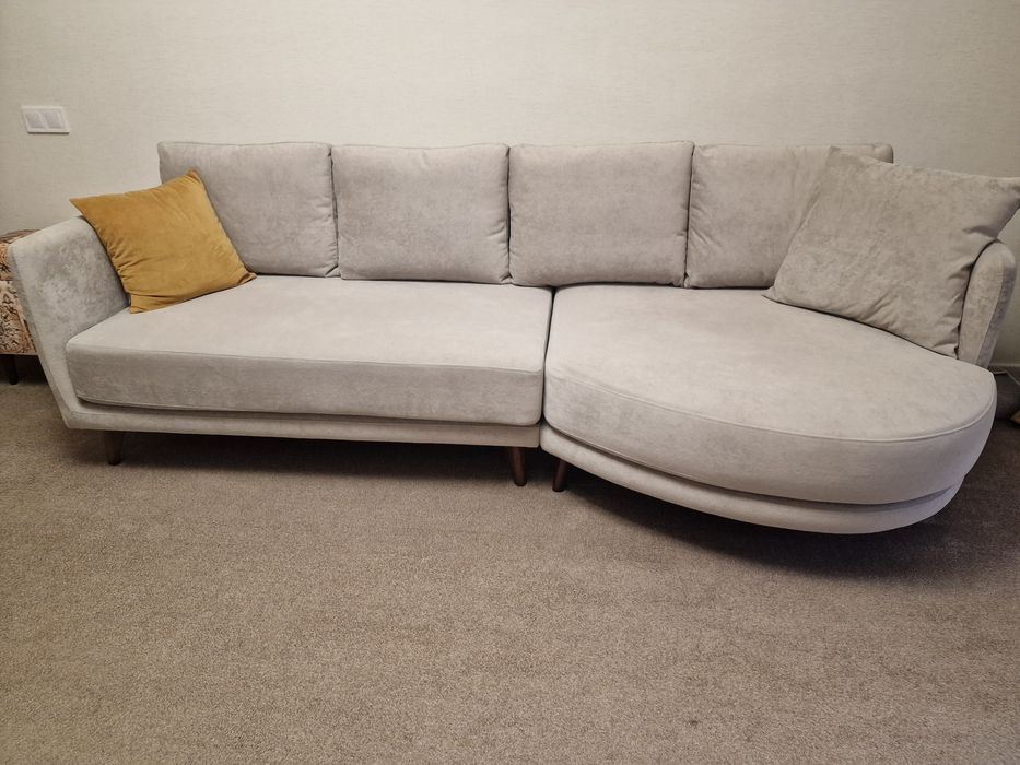 Срочно!Диван и кресло от Kydiyarov factory