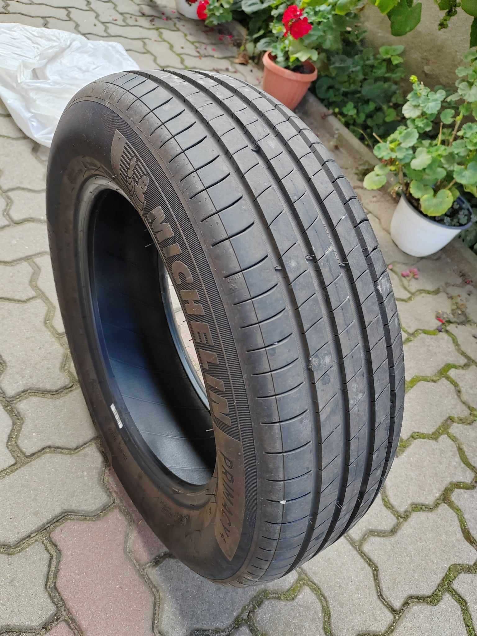 Set 4 anvelope vara Michelin 185/65/R15 ca noi