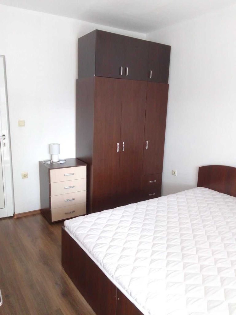 Дава се под наем Тристаен апартамент в Варна, Левски - 75 кв.м за 459 € - Снимка #16